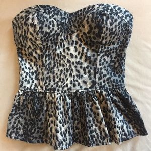 Printed Strapless Peplum